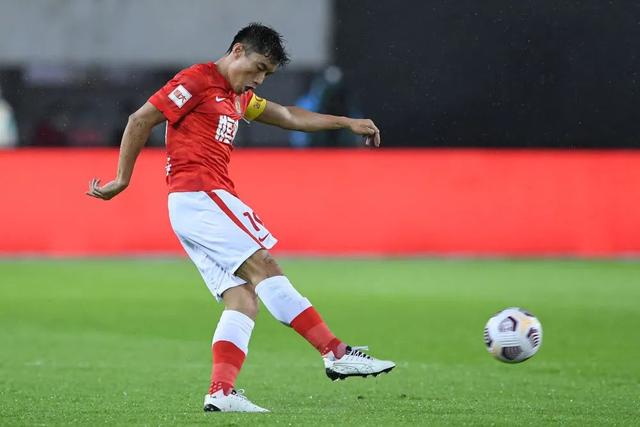 浓眉40+15詹姆斯31分 湖人险胜送奇才13连败