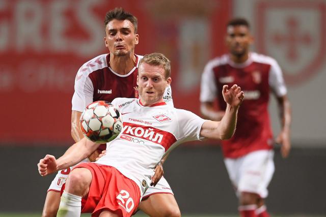 詹姆斯32+7+6福克斯31分 湖人险胜国王3连胜